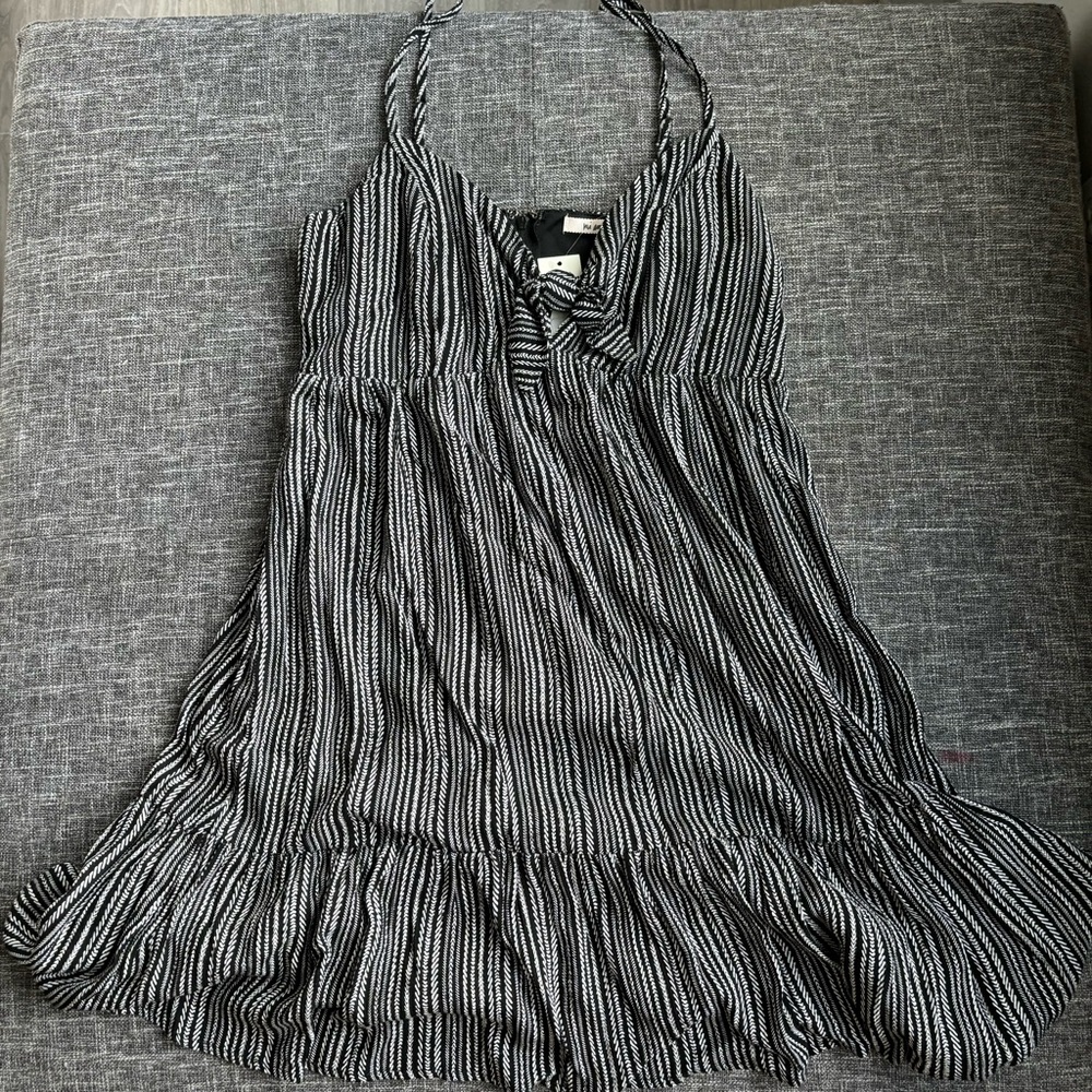 Francesca’s Mi Ami Sleeveless Black and White Striped Dress Size Small
